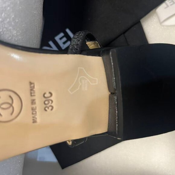NEW CHANEL Black Slingback Flats Size 39 - Goatskin & Grosgrain - Picture 7 of 7